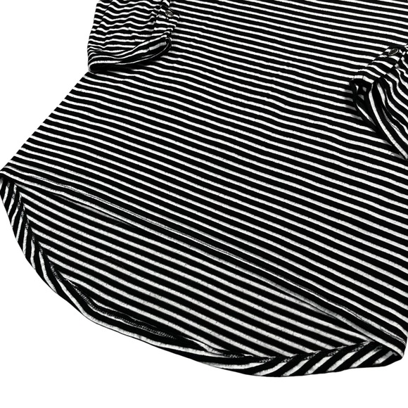 Flashmob size large black/white striped shirt 3/4 sleeve scoop neck curved hem - Picture 5 of 11